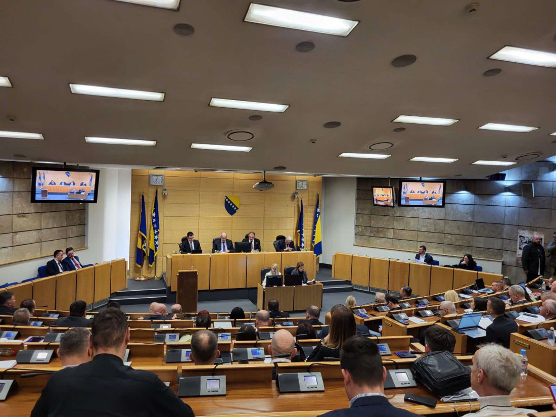 Ključna sjednica Doma naroda PFBiH za nezavisnost od ruskog plina