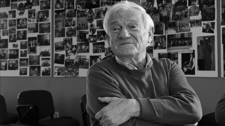 Preminuo Jovan Divjak