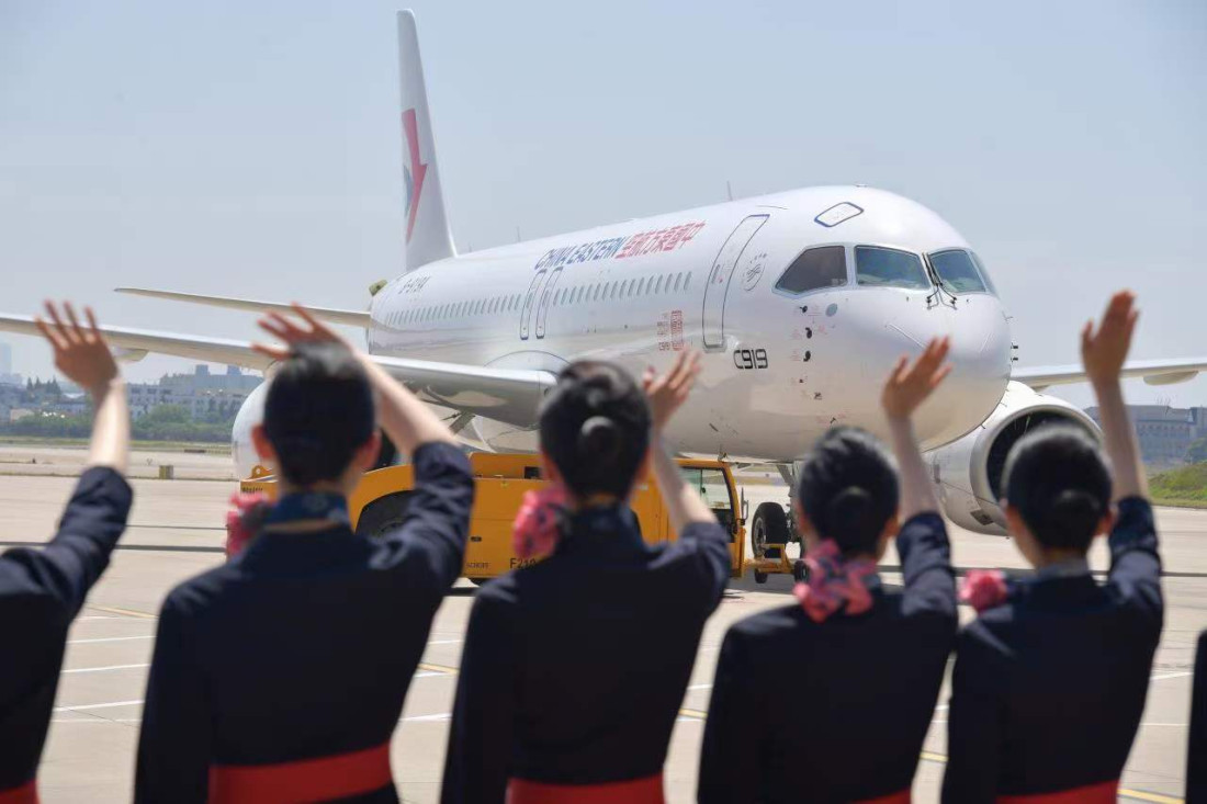 Prvi kineski putnički avion domaće proizvodnje obavio komercijalni let