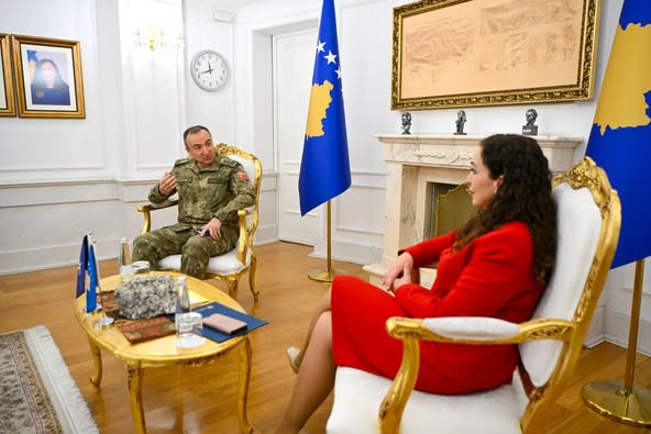 Osmani sa Ulutasom: Saradnja sa KFOR-om važna kako bi se spriječile destabilizirajuće taktike Srbije