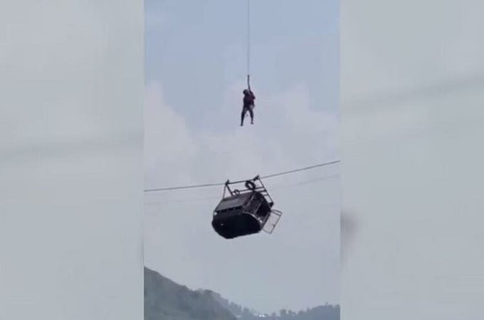 Iz zaglavljene kabine na žičari u Pakistanu izvučeno petero djece