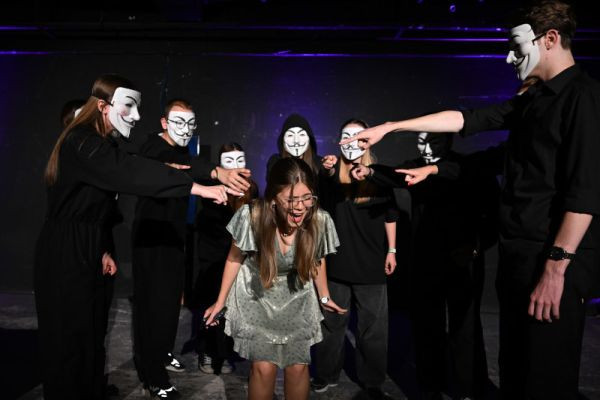 BNP Zenica: Sutra omladinska predstava "Moram ti nešto reći"