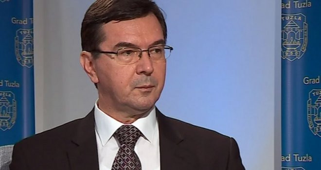 Za FR BIH Mirnes Ajanović, odvjetnik, predsjednik BOSS-a i službeno se kandidirao za gradonačelnika Tuzle - inzistiranje na zakonu i ljudskim pravima najbolji odgovor spram zlih namjera