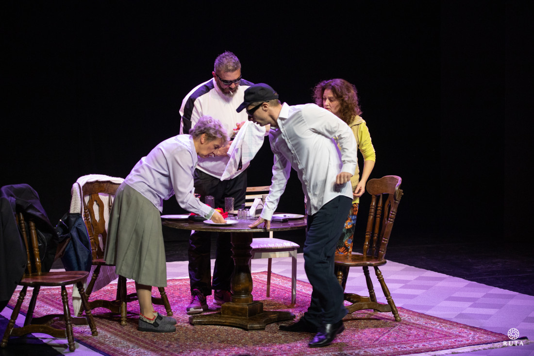 "Mirna Bosna" u Kamernom teatru 55, na ivici smijeha i tragedije