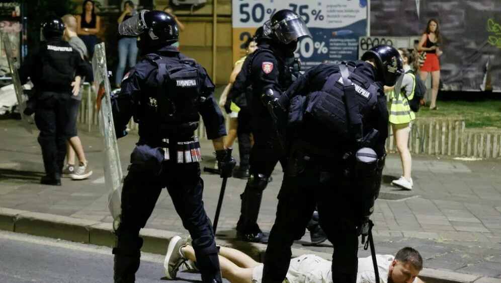 Studenti u blokadi: „Vlast je sinoć htjela da izazove građanski rat“