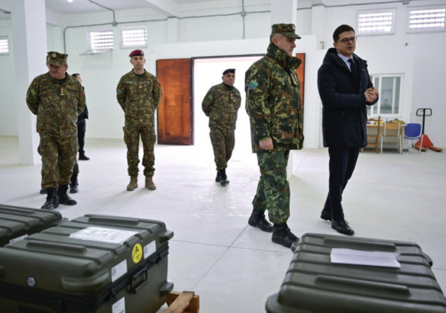 Albanija opremljena protivoklopnim raketnim sistemom "Javelin"