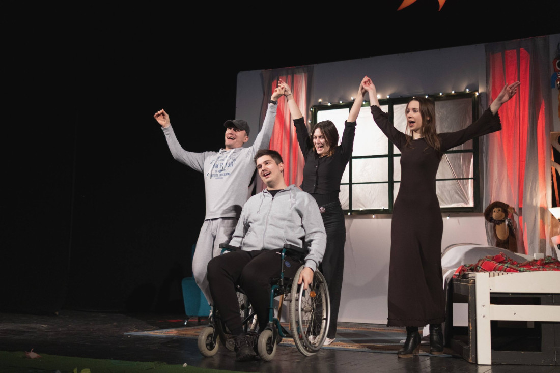 Na sceni BKC-a Tuzla odigrana predstava za djecu „Djed i čokolada"