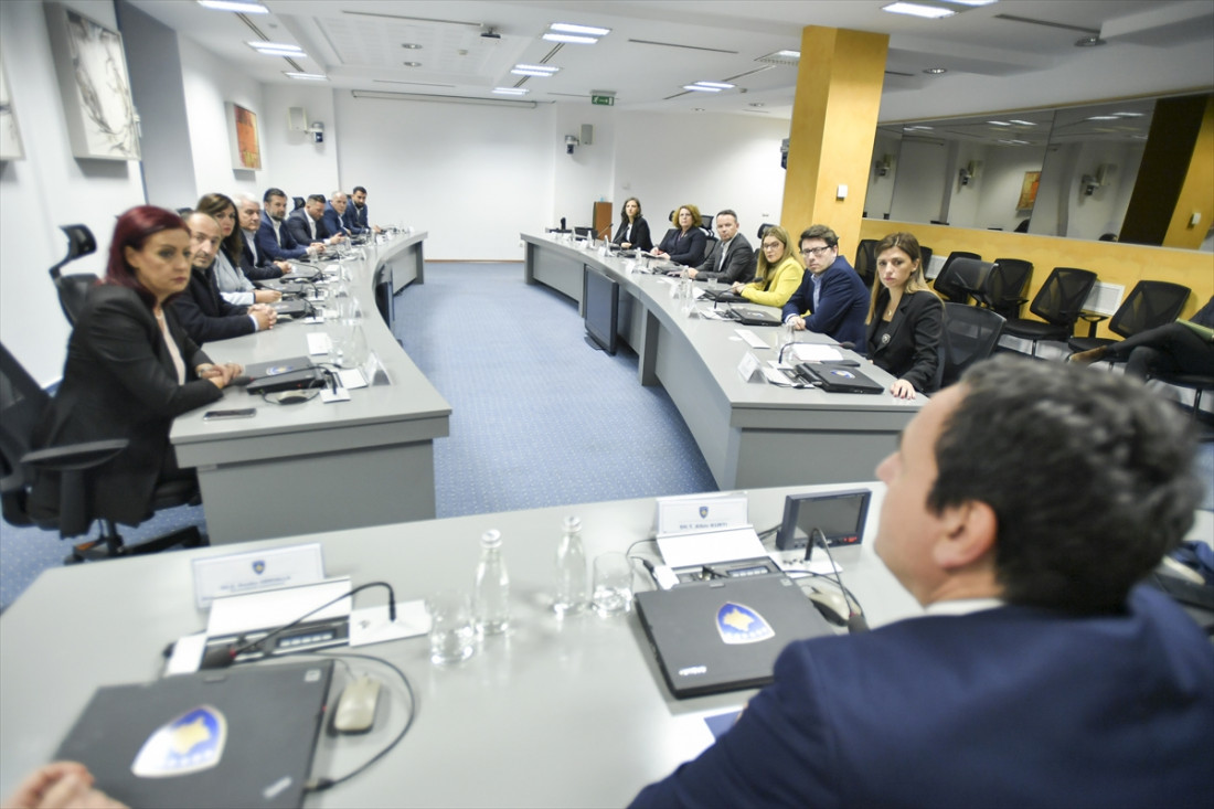 Kurti na sjednici Vlade Kosova: Dijalog i institucije nemaju alternativu