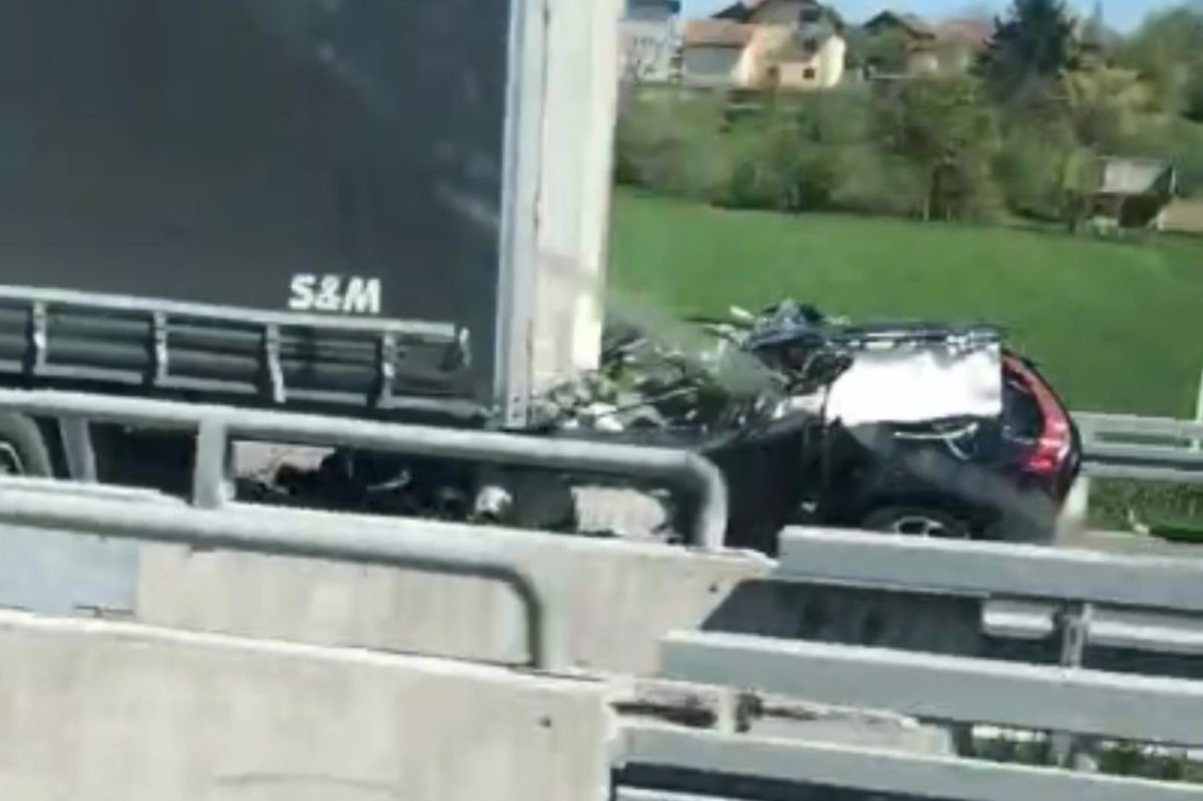 Tri osobe poginule u saobraćajnoj nesreći na autoputu kod Banje Luke