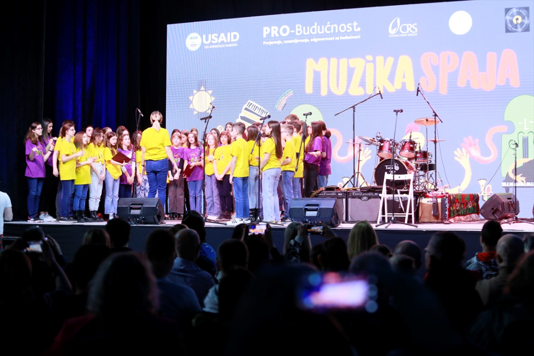 'Muzika spaja': Održan zajednički koncert mladih iz Sarajeva, I. Sarajeva i Niša