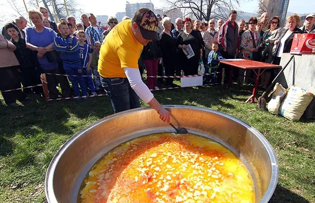 U znak proslave prvog dana proljeća, 21. marta, zenička 'čimburijada'