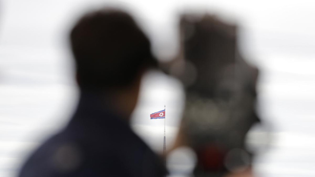 Južna Koreja ispalila hice upozorenja nakon što je sjevernokorejski brod prešao granicu