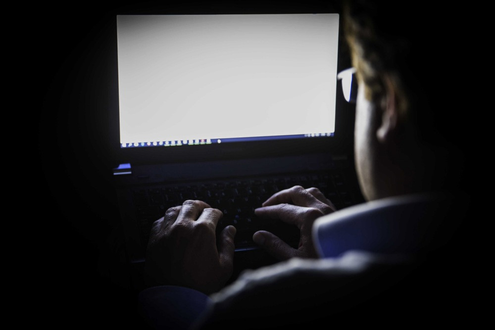 Internet Watch Foundation upozorava na ogroman porast AI materijala seksualnog zlostavljanja djece