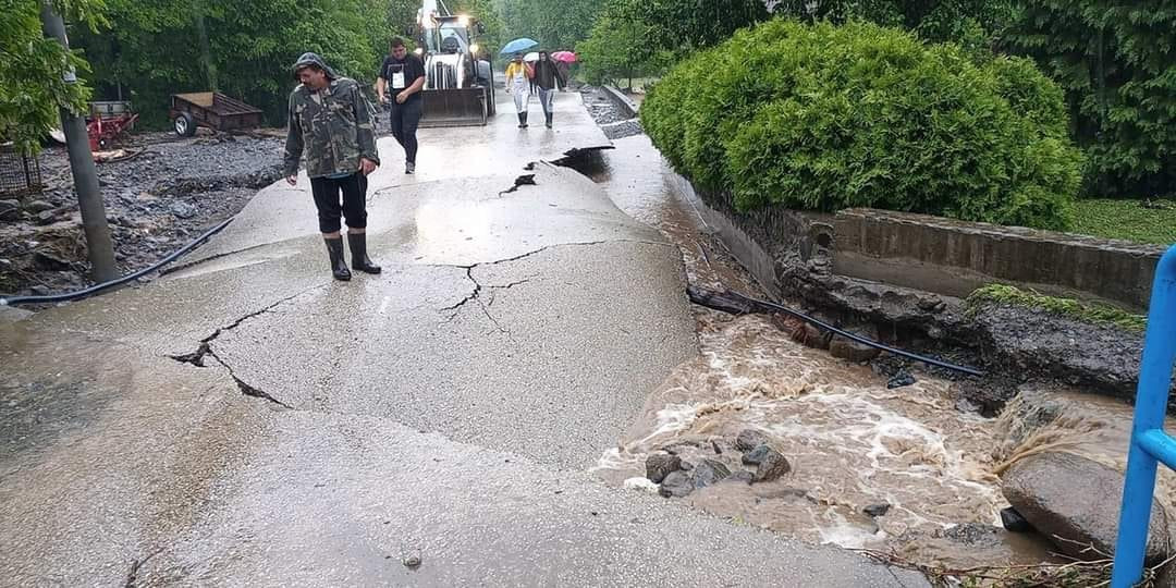 Poplave zahvatile sjeverne dijelove BiH, najkritičnije u Tesliću i Čeliću