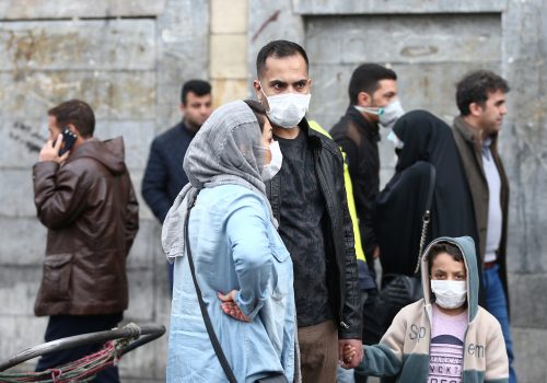 Zbog pandemije u Iranu bez posla ostalo više od milion ljudi