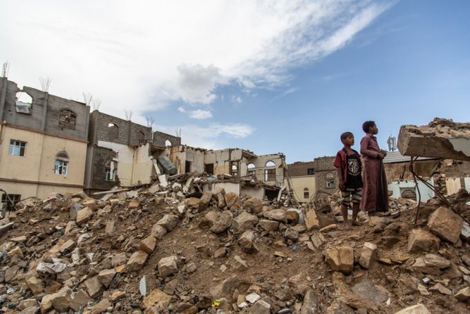U bombardovanju zgrade zatvora u Jemenu više od 100 poginulih