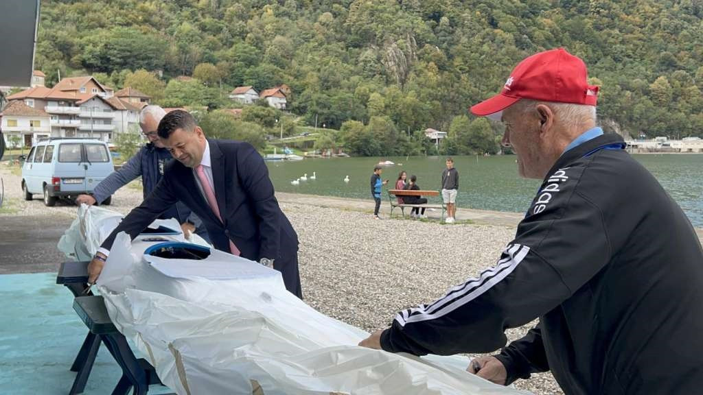 Predstavljeni novi kajaci Kajak-Kanu Kluba 'Drina', prisustvovao i ministar Hurtić