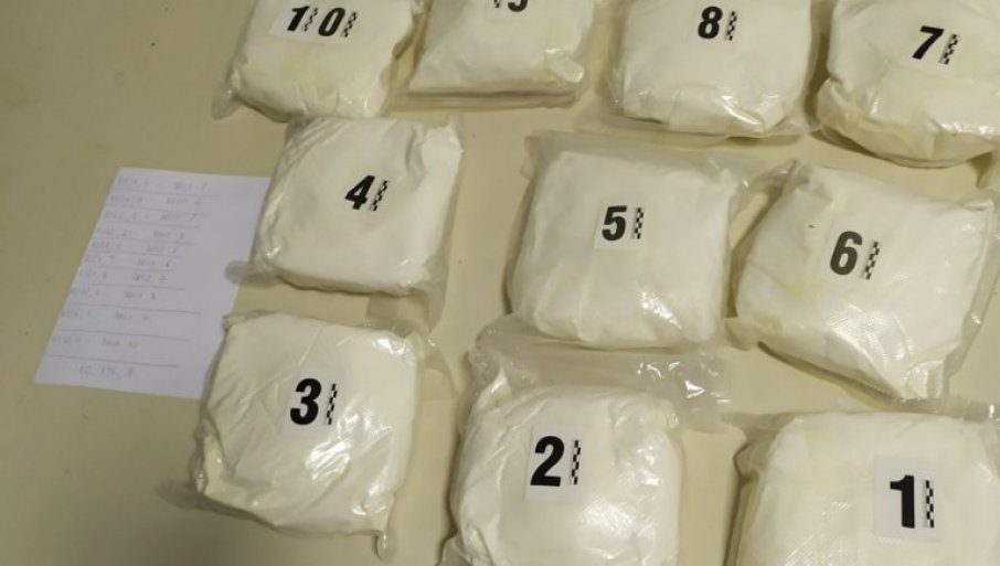BiH: U akciji "Splav" oduzeto oko 10 kg droge i otkrivena ilegalna laboratorija za uzgoj marihuane