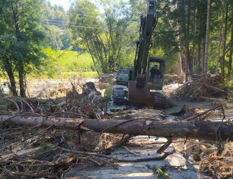 Inžinjerijska jedinica OS BiH djeluje na uređenju korita rijeke Meže u Sloveniji