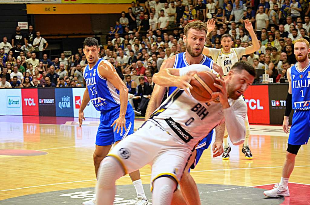 Košarkaška reprezentacija BiH pobijedila Italiju u Mejdanu