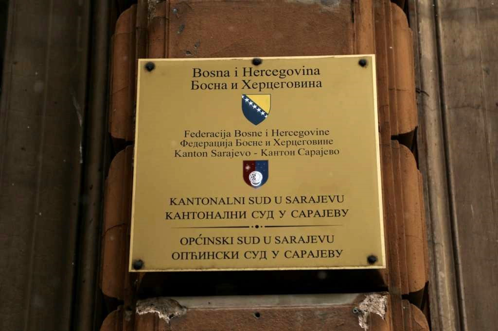 Potvrđena optužnica protiv 28 osoba zbog lažnih potvrda o vakcinaciji