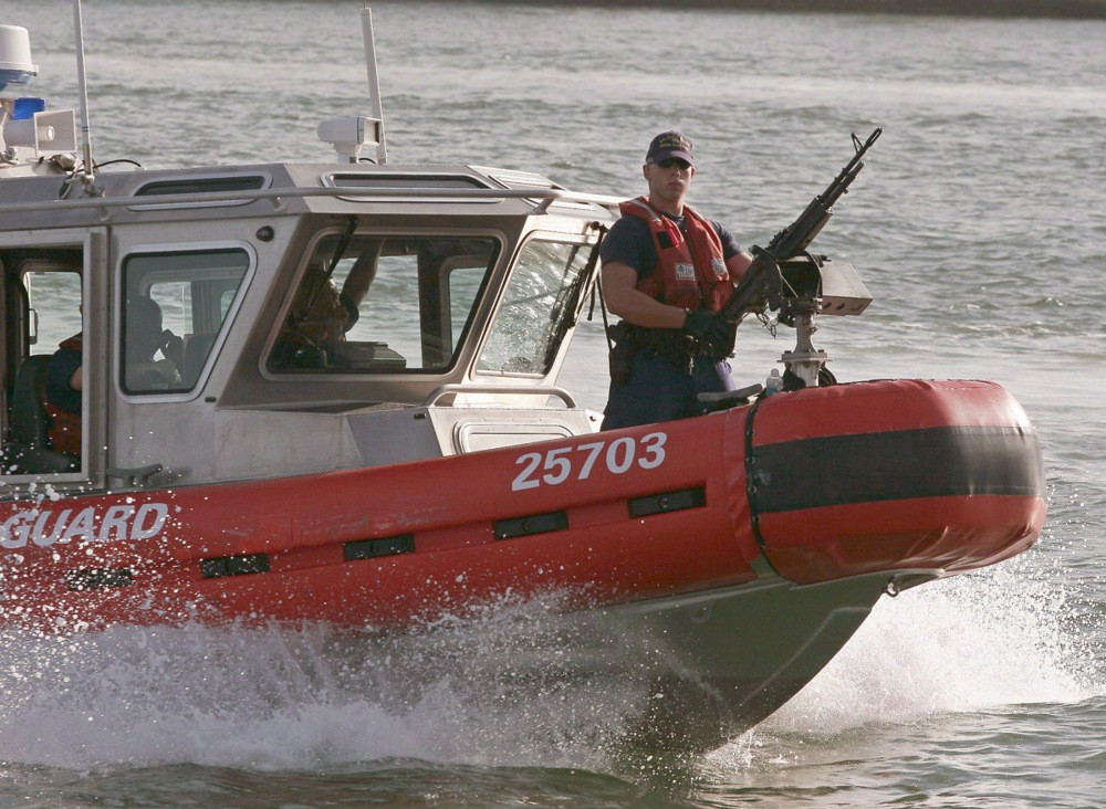 Posada oslikala rusku zastavu na tankeru koji progoni američka obalna straža
