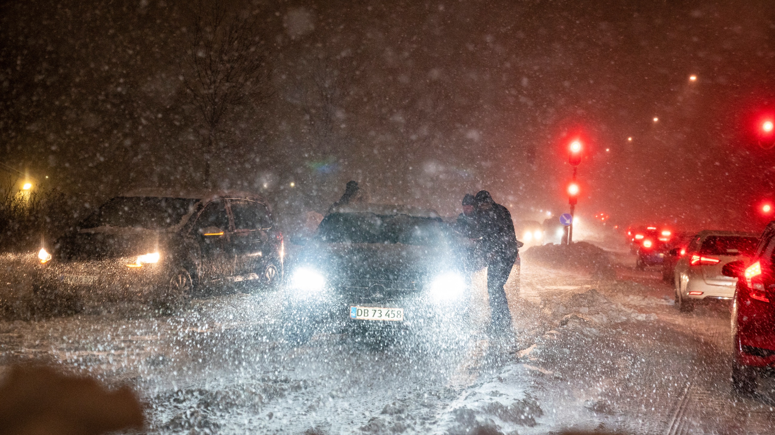 Danska: Kupci prenoćili u prodavnici namještaja zbog snježne oluje