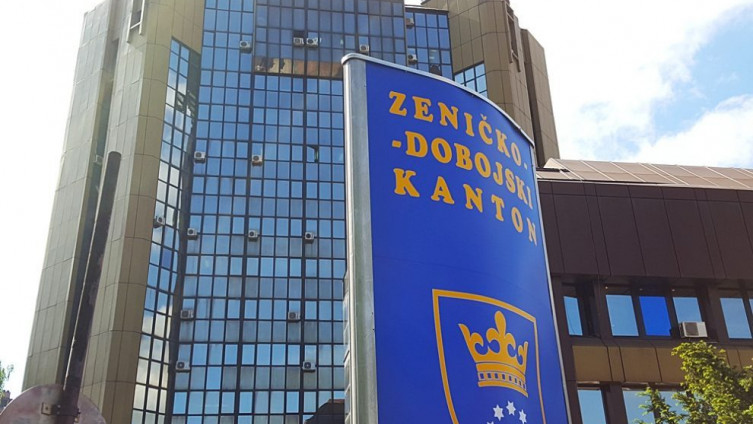 OHR i Ambasada SAD ponovo upozorili Vlasti u ZDK