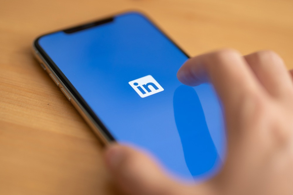 Kineski špijuni koriste LinkedIn kako bi ciljali britanske zvaničnike i vojne službenike