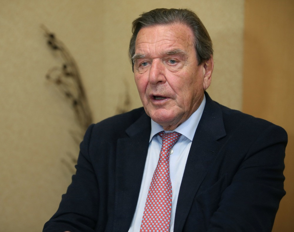 Berlin odbacio Putinov prijedlog da Gerhard Schröder bude posrednik u ratu u Ukrajini