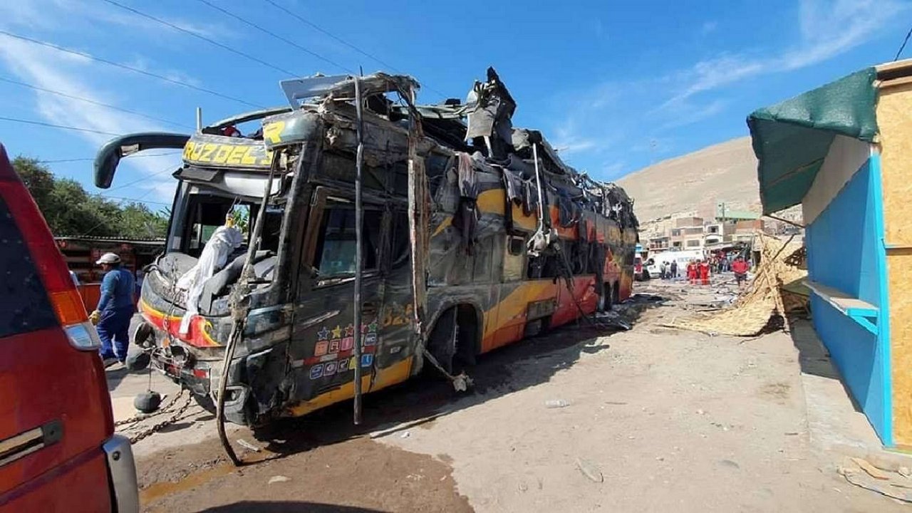 U saobraćajnoj nesreći u Peruu poginulo 27 osoba