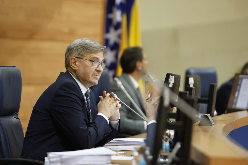 Zvizdić: Opozicija iz RS-a opravdano negoduje, davno smo trebali usvojiti budžet