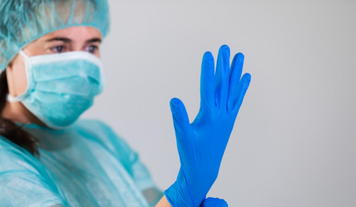 Malezija zatvara pogone najvećeg proizvođača zaštitnih rukavica zbog zaraze