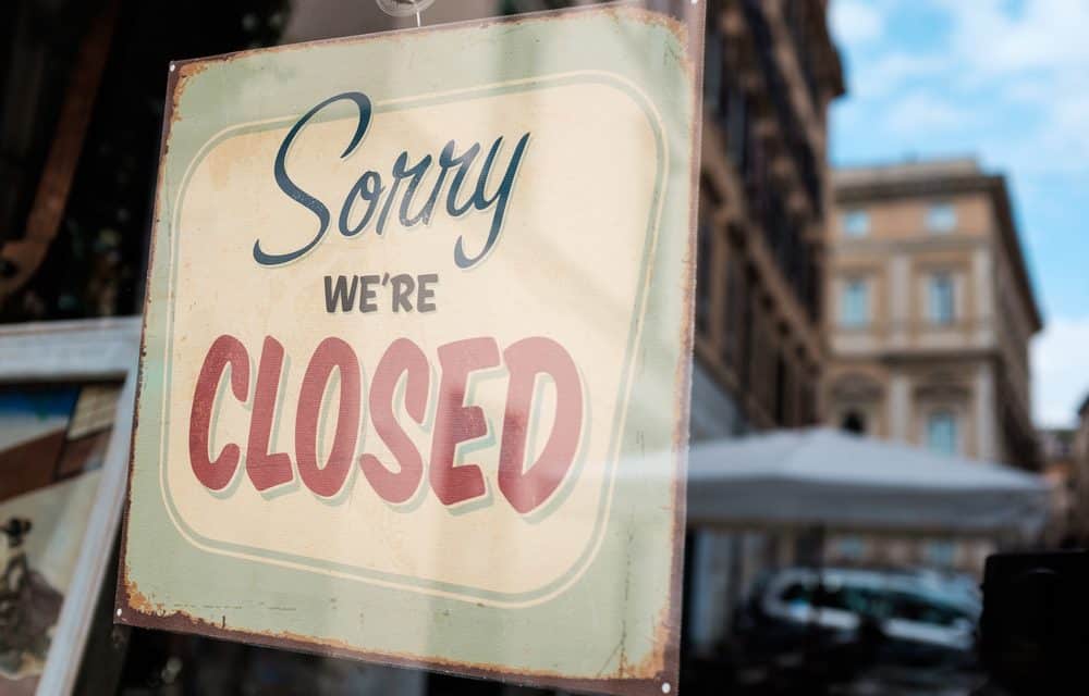 U Holandiji protest vlasnika kafića i restorana protiv mjera zbog COVID-19