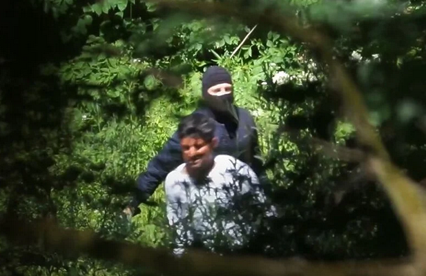 Hrvatski policajci koji su tukli migrante udaljeni sa dužnosti