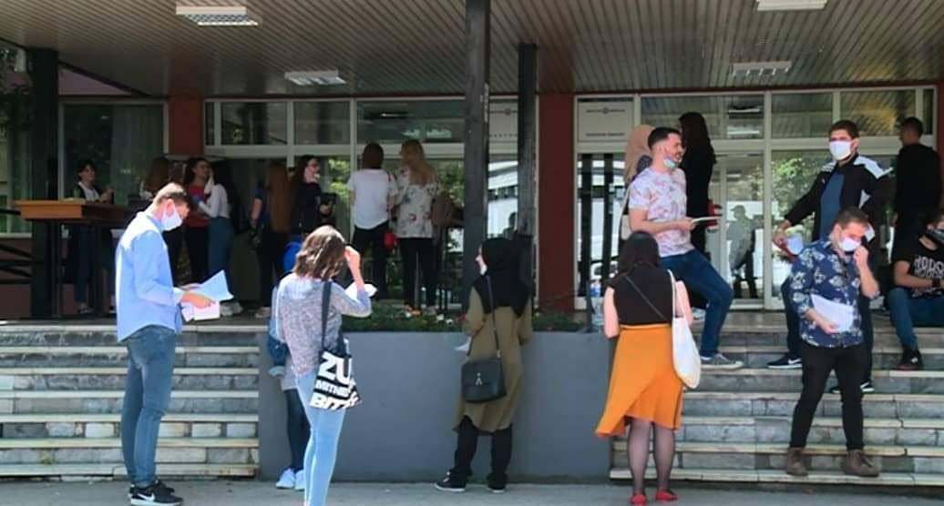 Diplome 14 doktora nauka u TK-u služe samo za skupljanje prašine