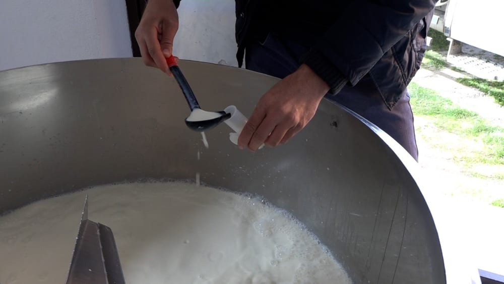 Povećanje otkupne cijene mlijeka ili obustava isporuke