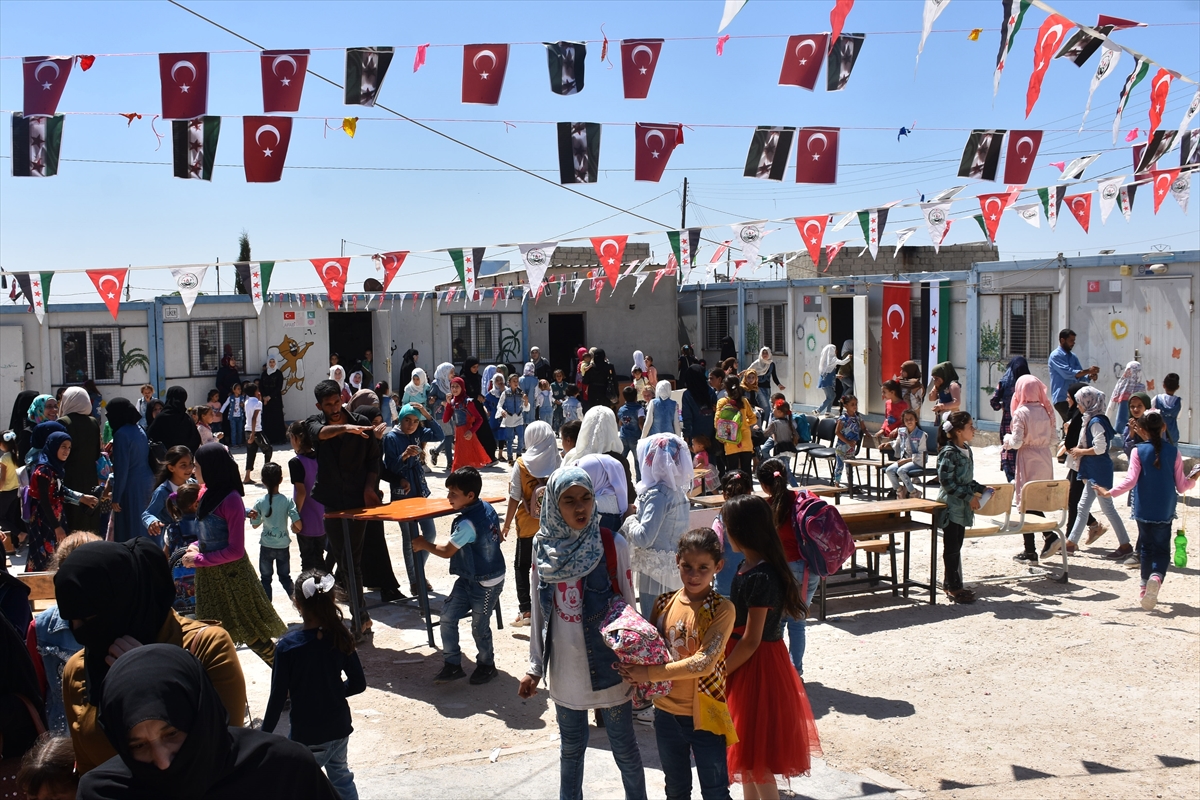 Učenici u Siriji sanjaju da postanu ljekari, inženjeri i nastavnici