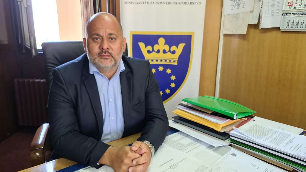 Isplaćeno milion maraka poticaja Ministarstva za privredu ZDK