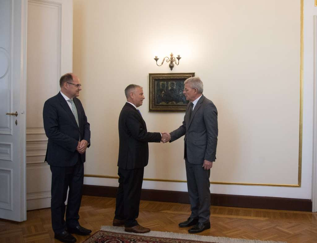 Džaferović primio visokog predstavnika u BiH Schmidta i supervizora za Brčko Menuttija