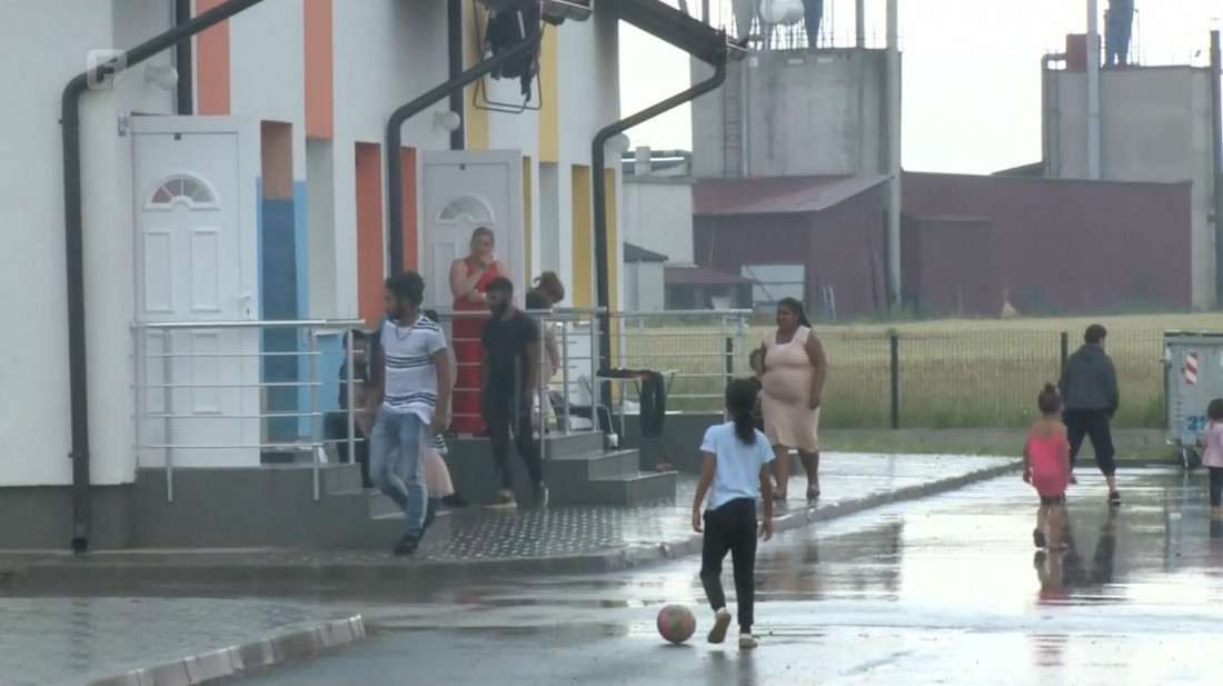 Šest socijalno ugroženih romskih porodica u Bijeljini dobilo stanove