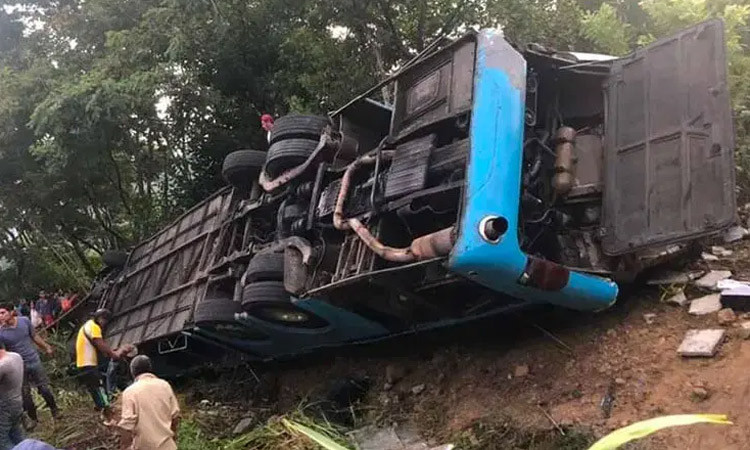 Meksiko: Prevrnuo se autobus sa hodočasnicima, poginulo najmanje devet osoba