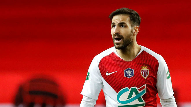Iskusni španski fudbaler Cesc Fabregas napušta Monaco i traži novi klub