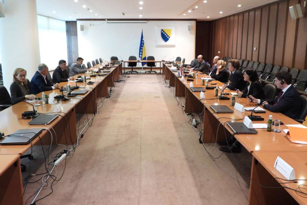 Lovrinović i Genjac s članovima Komiteta za vanjske poslove Parlamenta Kraljevine Nizozemske