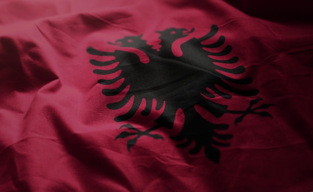 U vrijeme krize Albanci se okreću vjeri i praznovjerju