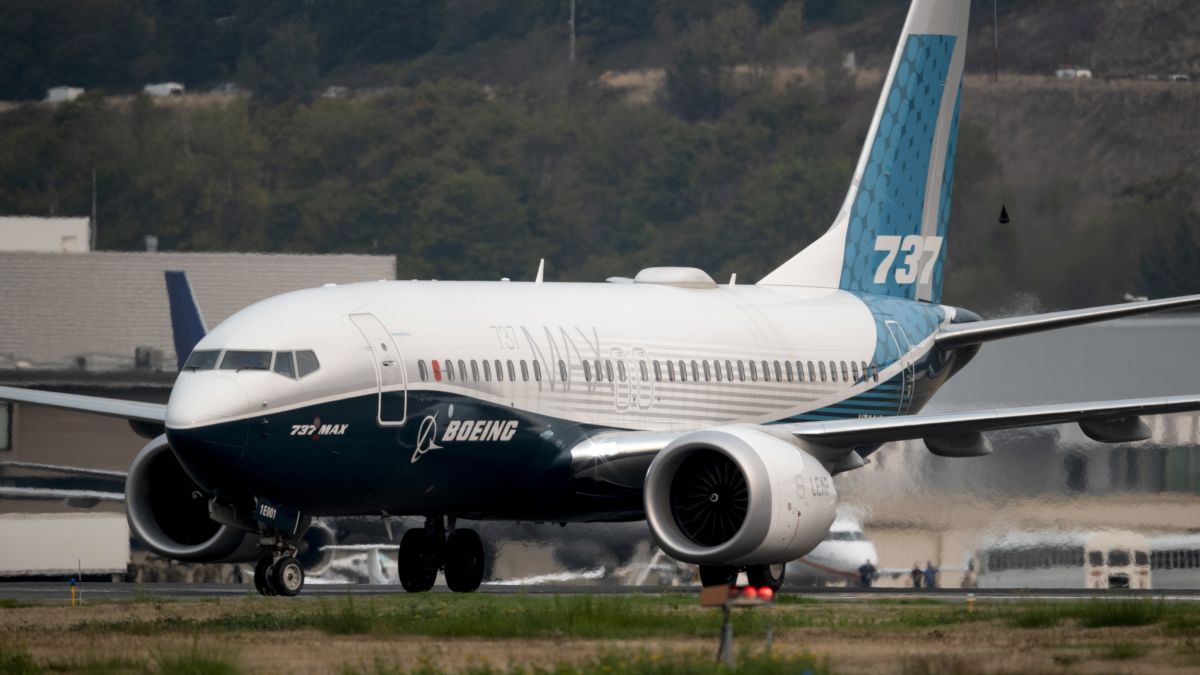 Aviokompanije povukle Boeingov 737 MAX zbog problema sa elektronikom