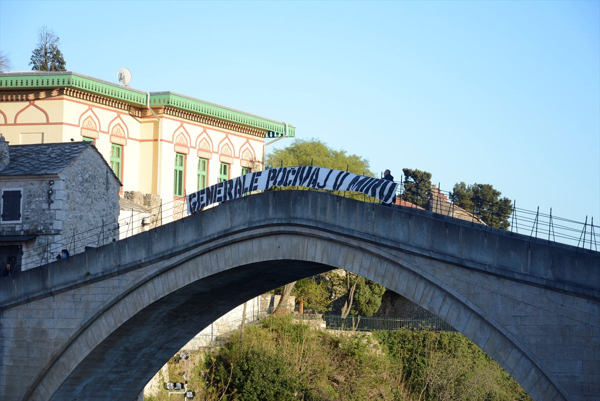 Mostarci odali počast Jovanu Divjaku: "Generale, počivaj u miru..."