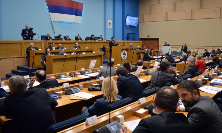 NSRS usvojio Zakon o neprimjenjivanju odluke visokog predstavnika