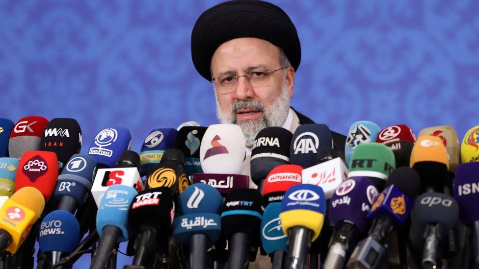 Raisi: Rapidna vakcinacija prvi prioritet nove iranske vlade