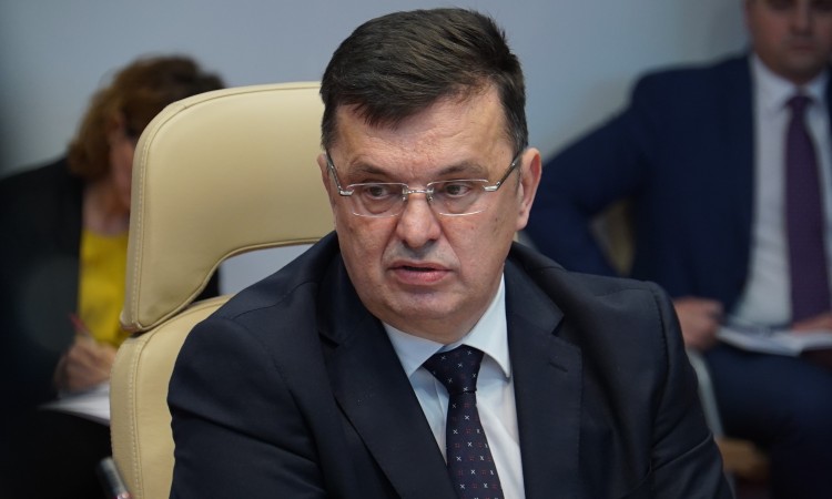 Tegeltija: Stvoreni uslovi za masovniju vakcinaciju građana